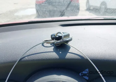 2005 Pontiac Vibe from USA, damaged, VIN 5Y2SL63825Z444343